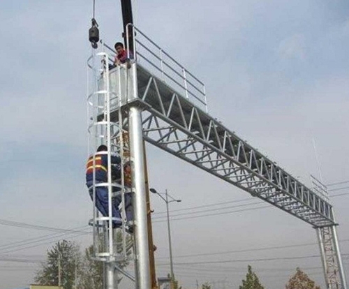 交通圆柱形绿底标志牌龙门架作用 交通圆柱形绿底标志牌龙门架作用