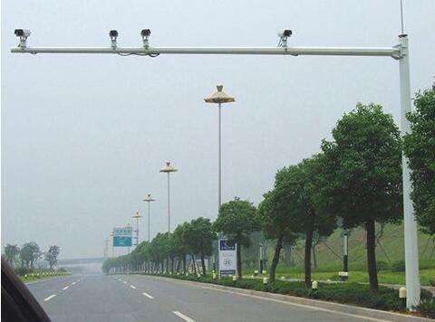 简析郑州监控杆产品特点 简析郑州监控杆产品特点